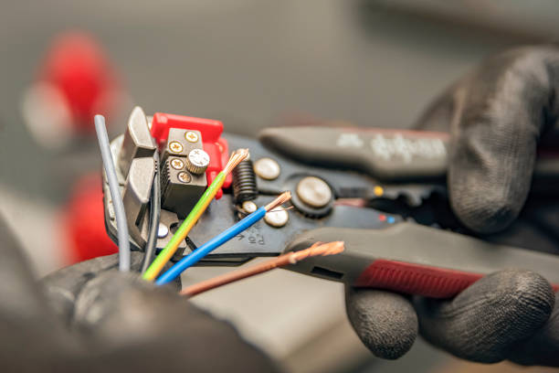Best Ceiling Fan Installation Electrician  in Columbia, MO